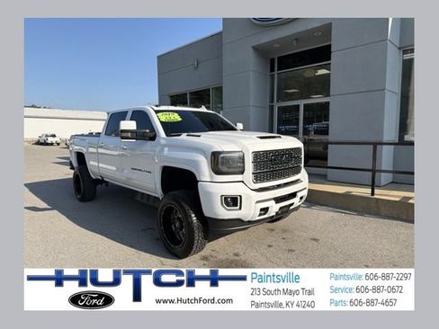 Used 2019 GMC Sierra 2500 Denali w/ Duramax Plus Package AWD/4WD image 1