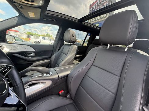Used 2025 Mercedes-Benz GLS 450 4MATIC image 13