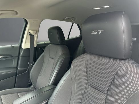 Used 2023 Buick Envision Preferred FWD image 15