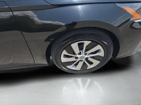Used 2023 Nissan Altima 2.5 S FWD image 34