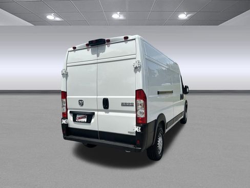 Used 2026 RAM ProMaster 2500 w/ Convenience Group FWD image 3