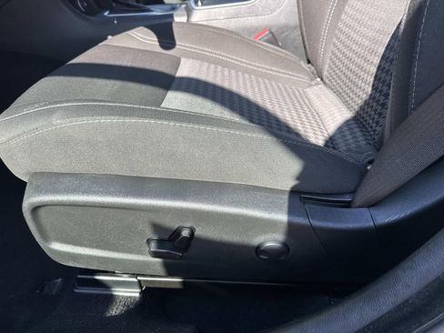 Used 2023 Dodge Charger SXT image 16