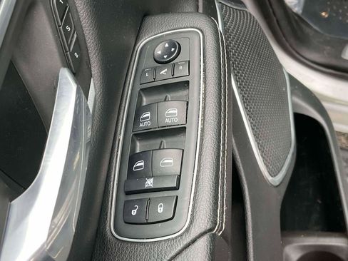 Used 2020 RAM 1500 Laramie w/ Sport Appearance Package AWD/4WD image 13