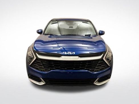 Certified 2025 Kia Sportage EX FWD image 3