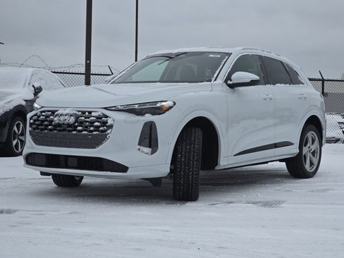 New 2025 Audi Q5 Premium Plus image 31