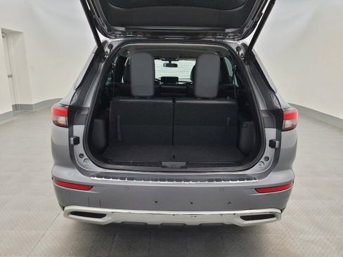 Used 2023 Mitsubishi Outlander SE AWD/4WD image 29