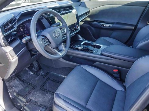 Used 2025 Lexus RZ 300e w/ Accessory Package (2T) image 16