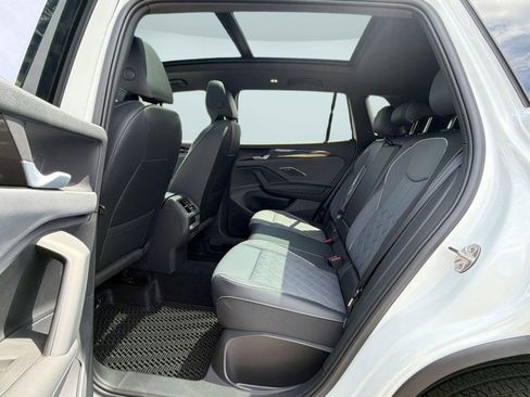 New 2026 Volkswagen Tiguan SEL R-Line AWD/4WD image 14