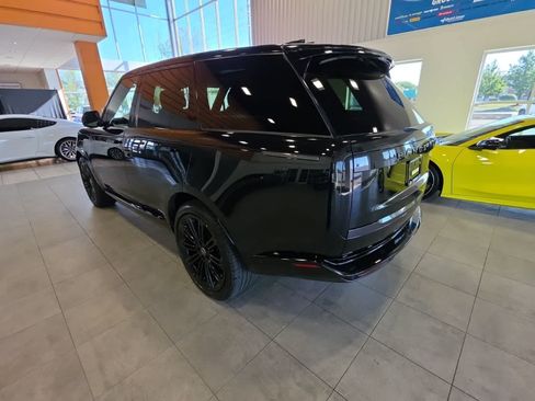 Used 2023 Land Rover Range Rover SE AWD/4WD image 16