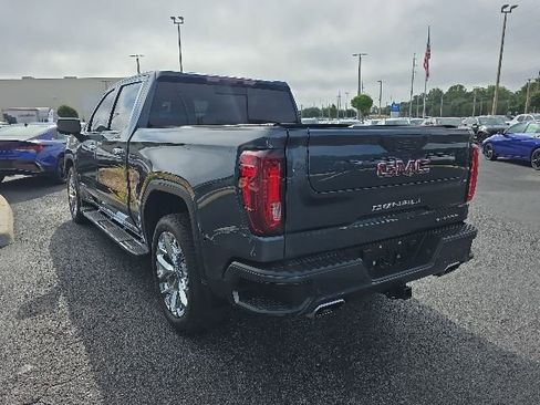 Used 2021 GMC Sierra 1500 Denali w/ Technology Package AWD/4WD image 4