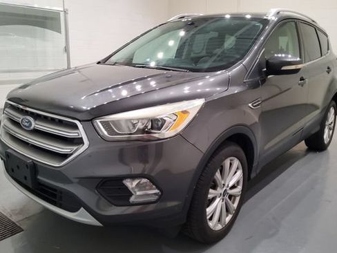 Used 2017 Ford Escape Titanium AWD/4WD image 5
