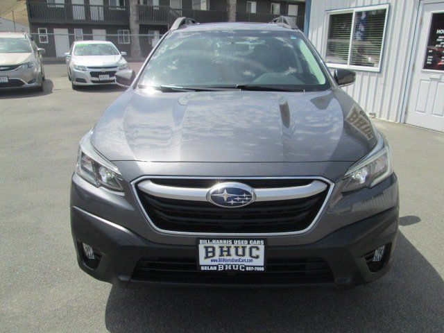Used 2022 Subaru Outback Premium AWD/4WD image 2