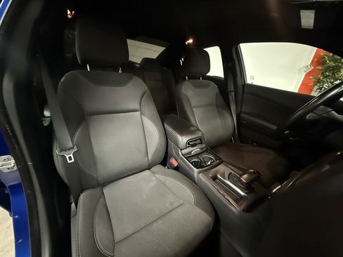 Used 2018 Dodge Charger SXT w/ Blacktop Package image 21