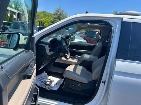 Certified 2022 Ford Expedition Max Limited AWD/4WD image 11