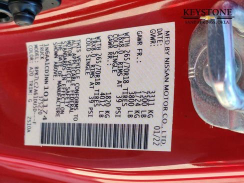 Used 2022 Nissan Titan SV w/ SV Utility Package image 35