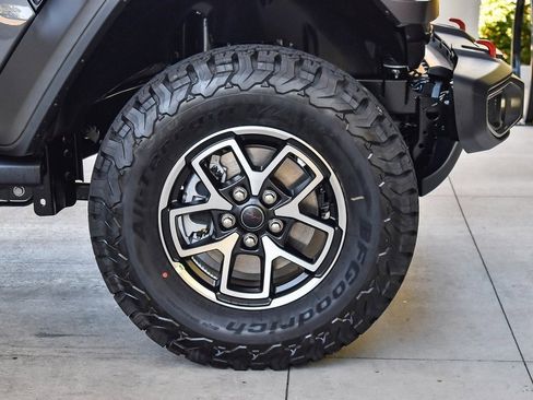 New 2026 Jeep Wrangler Unlimited Rubicon w/ Safety Group image 10