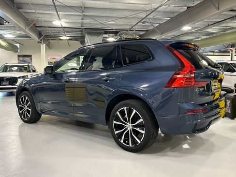 Certified 2025 Volvo XC60 B5 Plus AWD/4WD image 4