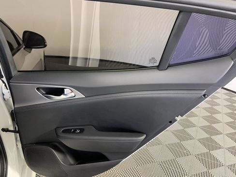 Used 2018 Kia Stinger GT image 23