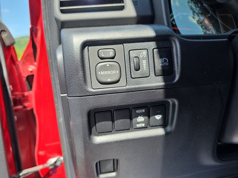 Used 2024 Toyota 4Runner TRD Off-Road AWD/4WD image 19