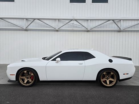Used 2016 Dodge Challenger SRT Hellcat image 5