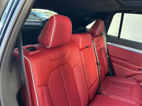 Used 2024 Jeep Wagoneer Launch Edition image 30