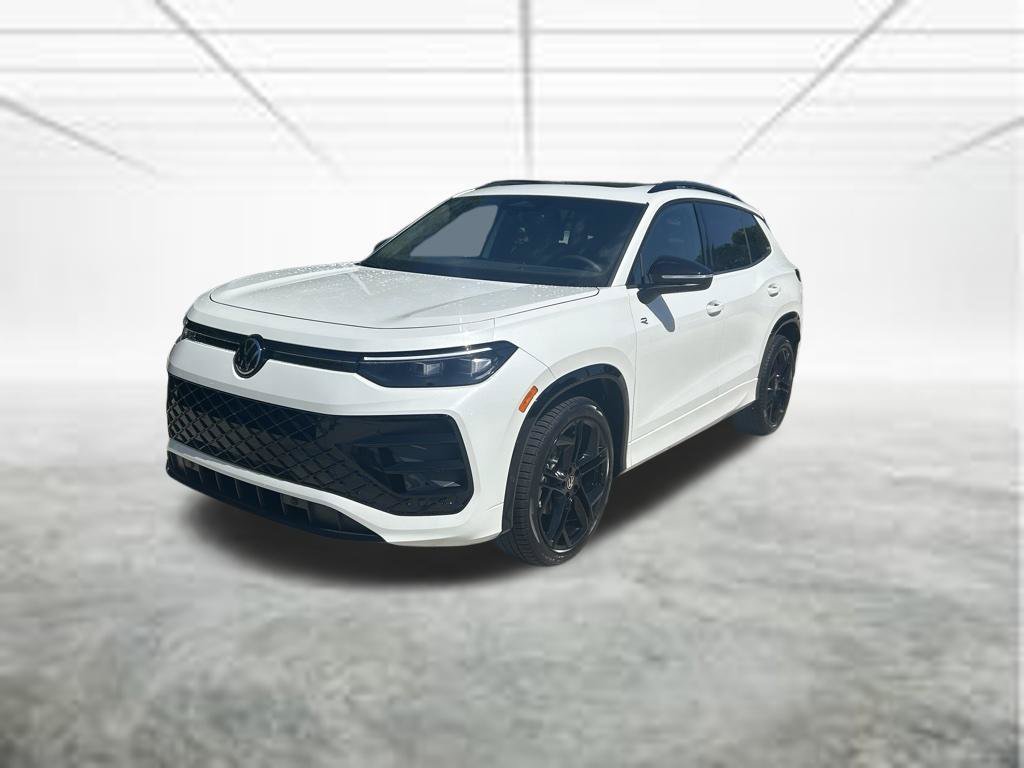 New 2026 Volkswagen Tiguan SE R-Line FWD image 2