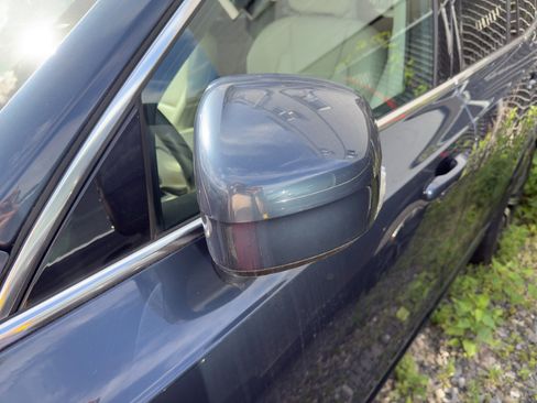 Certified 2023 Volvo XC90 B5 Core w/ Climate Package image 6