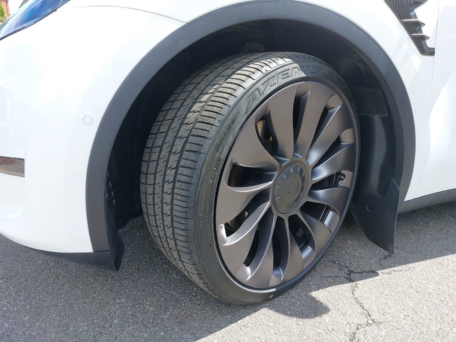 Used 2022 Tesla Model Y Performance AWD/4WD image 35