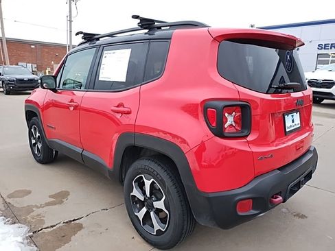 Used 2019 Jeep Renegade Trailhawk w/ UConnect 8.4 Nav Group image 10