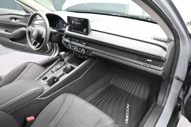 Used 2025 Honda Accord SE image 21