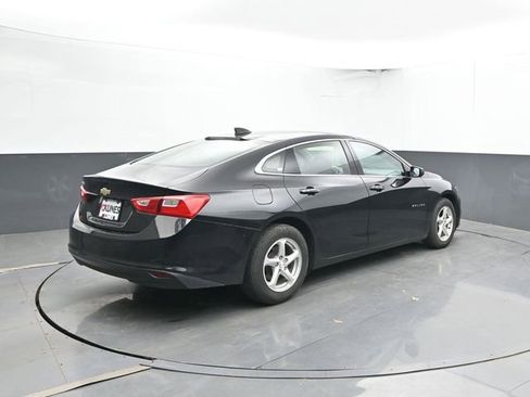 Used 2017 Chevrolet Malibu LS FWD image 8
