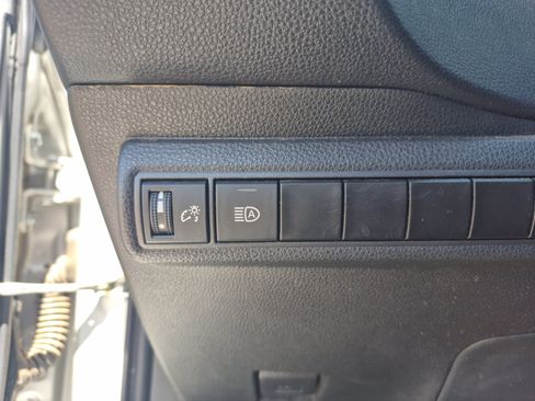 Used 2024 Toyota Corolla LE FWD image 34