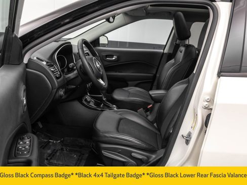 Used 2018 Jeep Compass Latitude image 6