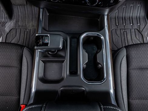 Used 2025 GMC Sierra 1500 Elevation image 28