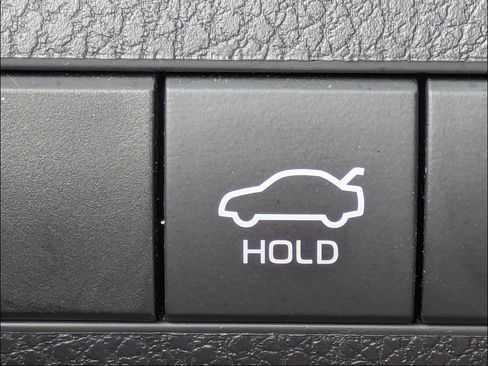 Used 2020 Toyota Camry LE FWD image 27