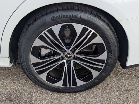 Used 2025 Mercedes-Benz E 450 4MATIC Sedan image 27