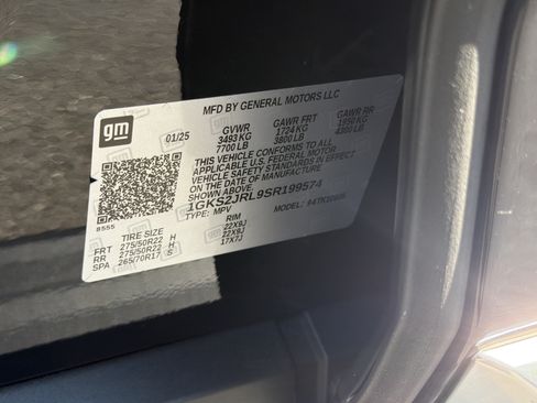 Used 2025 GMC Yukon XL Denali w/ Denali Reserve Package AWD/4WD image 36