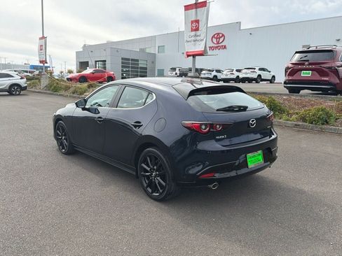 Used 2024 MAZDA MAZDA3 s FWD image 8