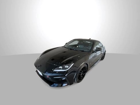 Certified 2024 Toyota GR86 image 4