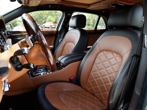Used 2016 Bentley Mulsanne Speed RWD image 6