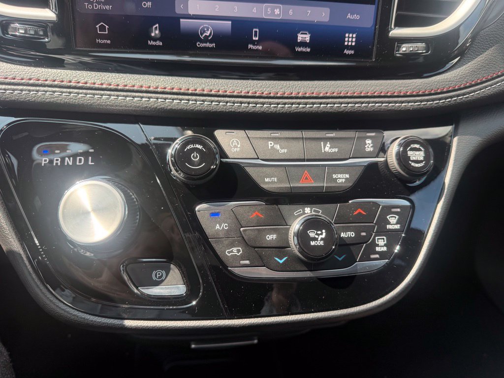 New 2027 Chrysler Pacifica Select FWD image 25