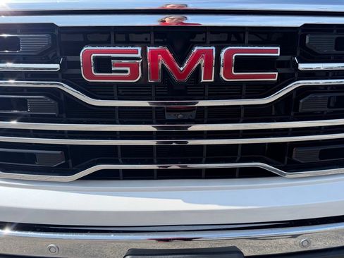 Used 2024 GMC Sierra 1500 SLT RWD image 7