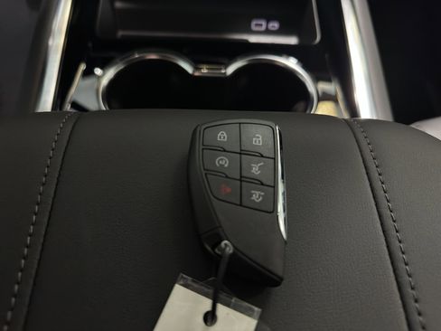 New 2026 Chevrolet Suburban LT w/ Comfort Package image 34