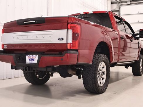 Used 2017 Ford F250 Platinum w/ Platinum Ultimate Package AWD/4WD image 9