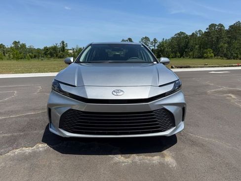 Used 2026 Toyota Camry LE FWD image 15