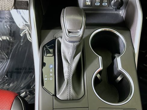 Used 2024 Toyota Highlander XSE image 21