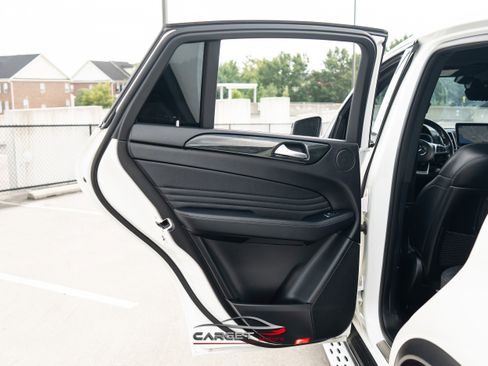 Used 2019 Mercedes-Benz GLE 43 AMG 4MATIC image 46