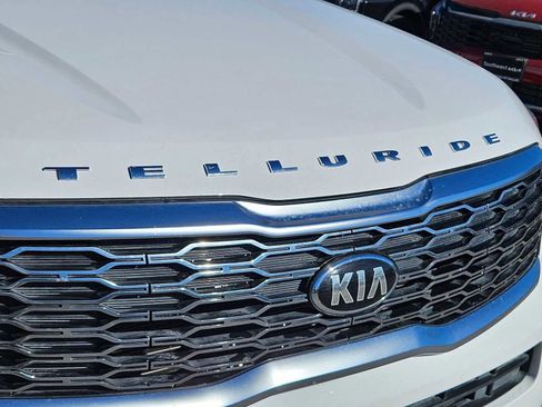 Used 2021 Kia Telluride S image 12