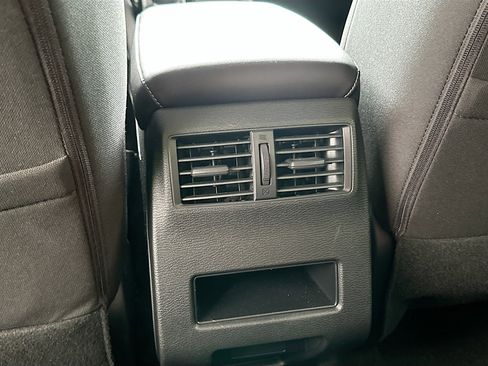 Used 2023 Mitsubishi Outlander ES FWD image 22