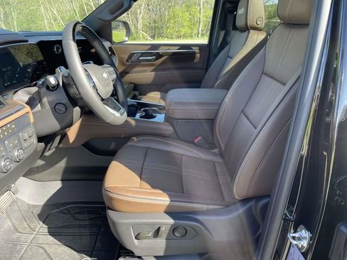 New 2026 Chevrolet Tahoe High Country image 18